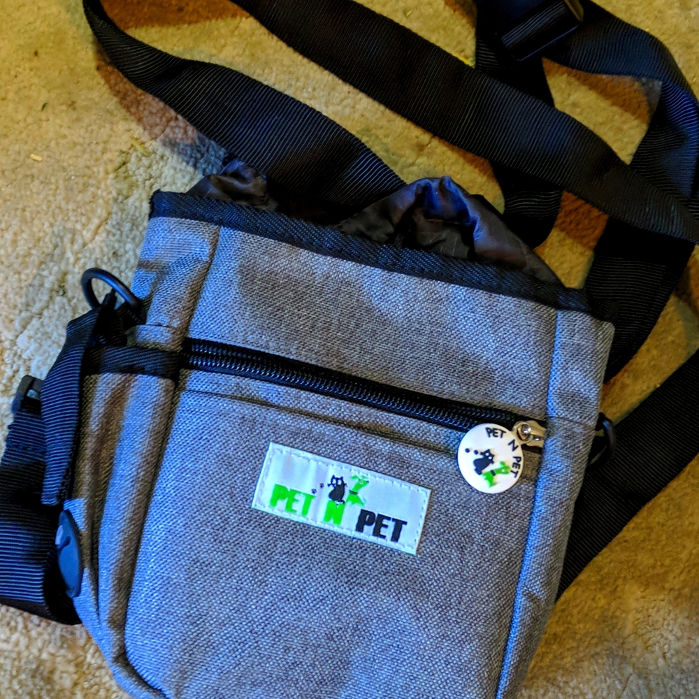 NWOT Pet N Pet Combo Shoulder/Waist Bag.   With Zip Outer Pocket and Cinch top